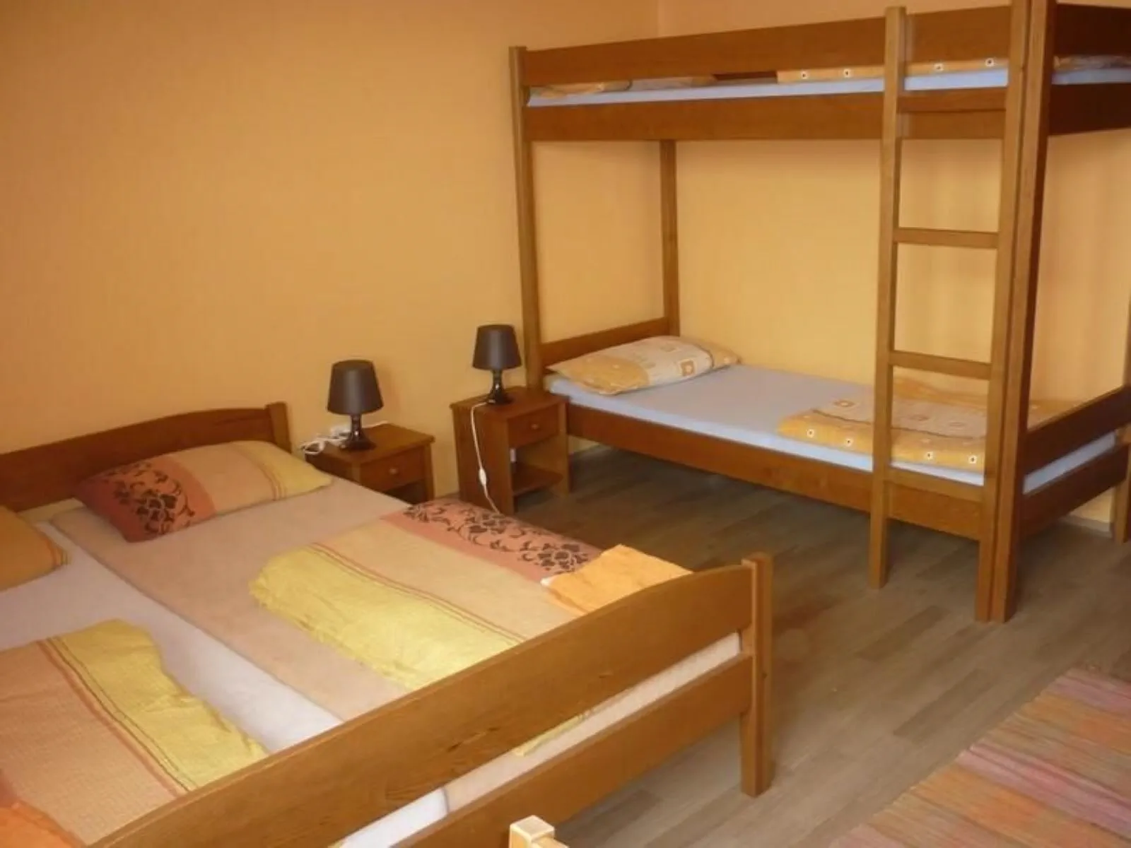 Penzion s restaurací Na Fürhaple Šakvice – Šakvice, Republica Cehă