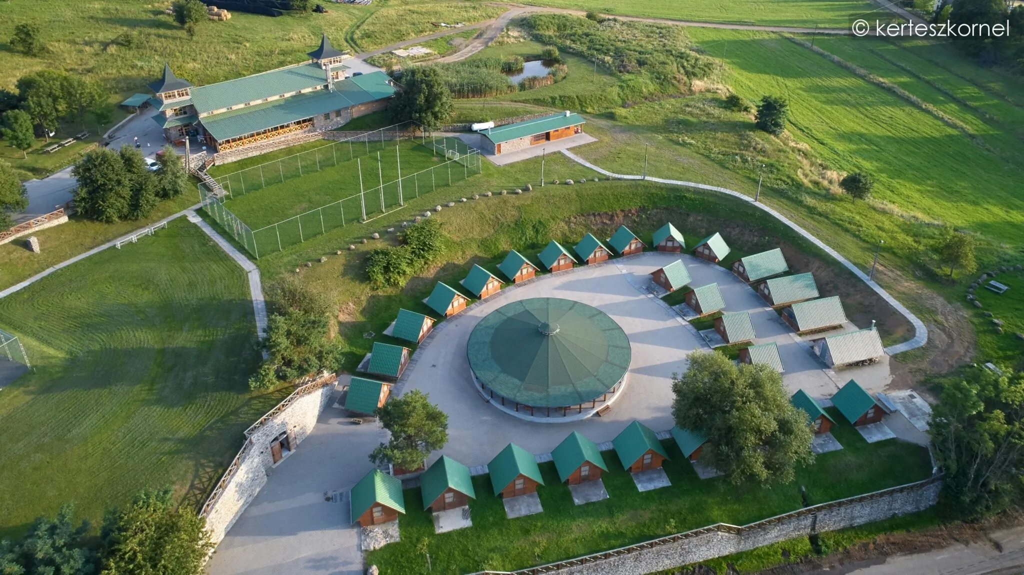 Kőrös-hegyi Fogadó és Baskói Tábor Baskó – Baskó, Ungaria