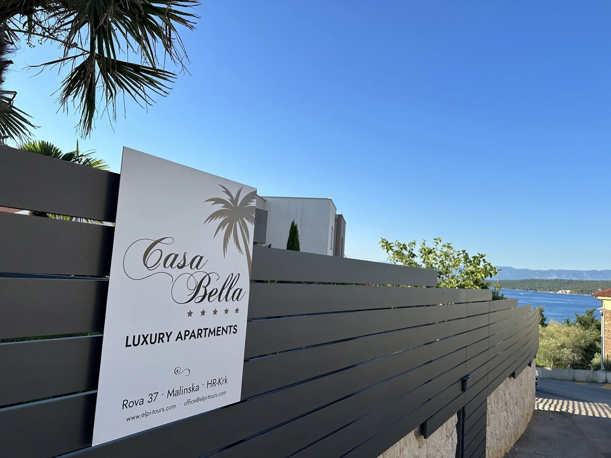 Apartments Bella Lux Malinska Krk – Malinska, Croația
