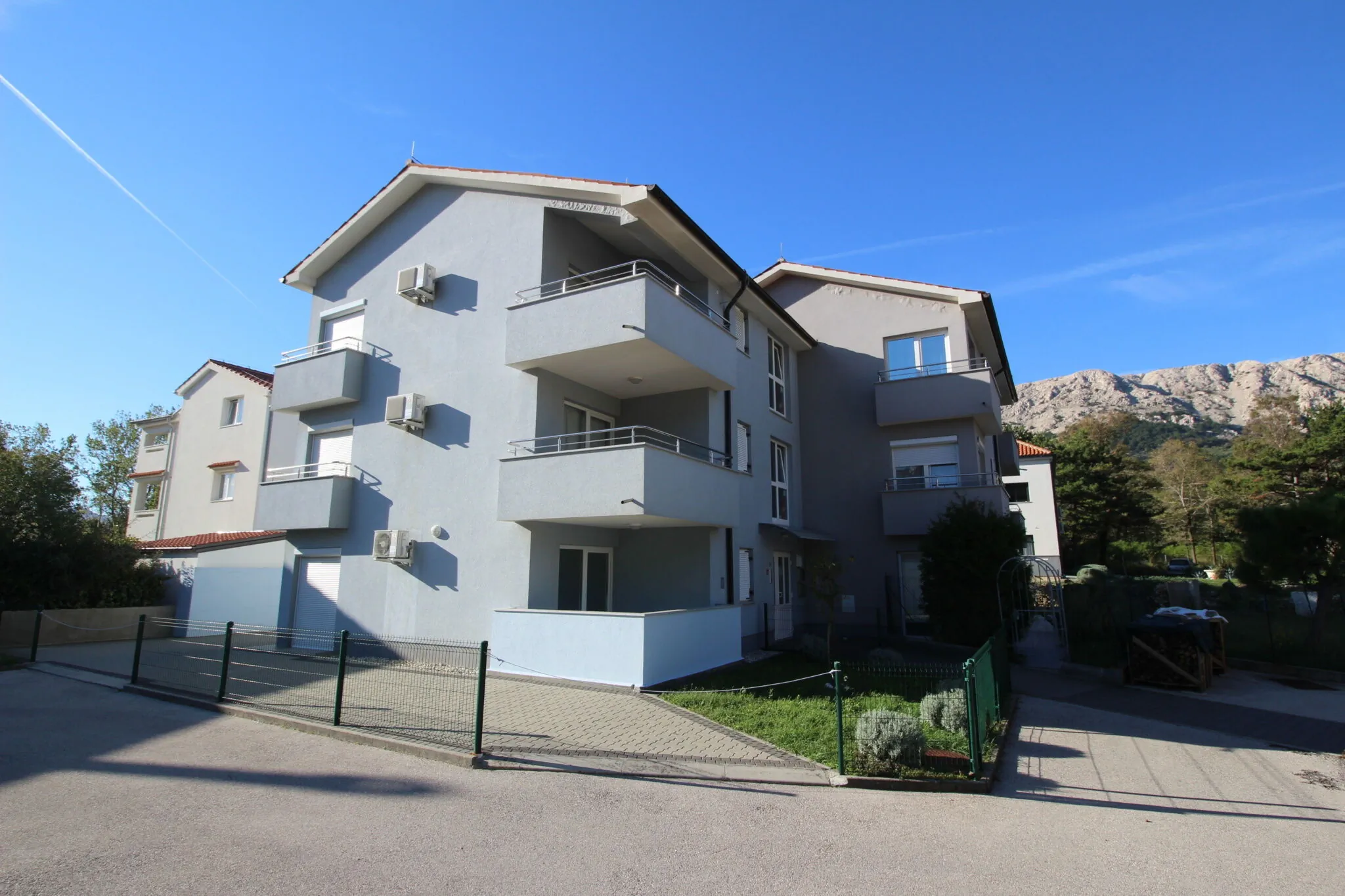 Apartmani Hrabrić Baška – Baška, Croația