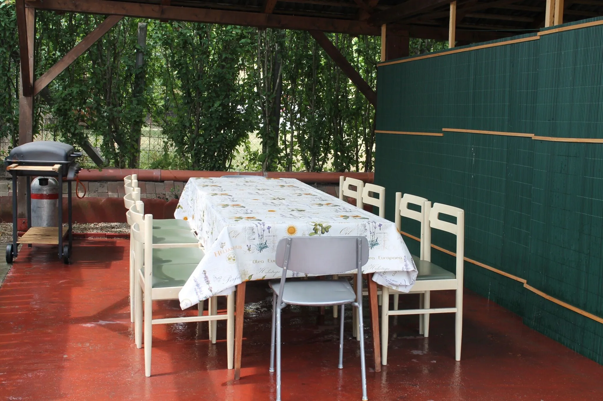 Lenke Apartmanház Balatonlelle – Balatonlelle, Ungaria
