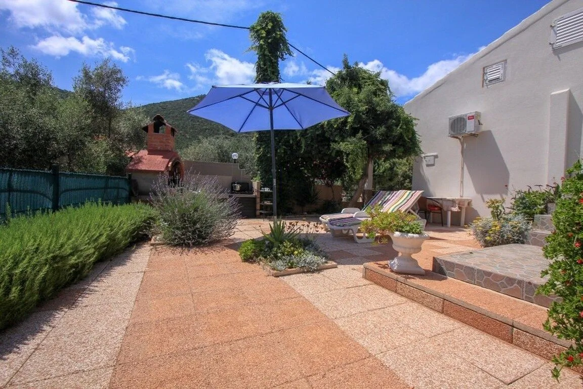 Robinson House Ina 1 Gdinj – Gdinj, Chorwacja
