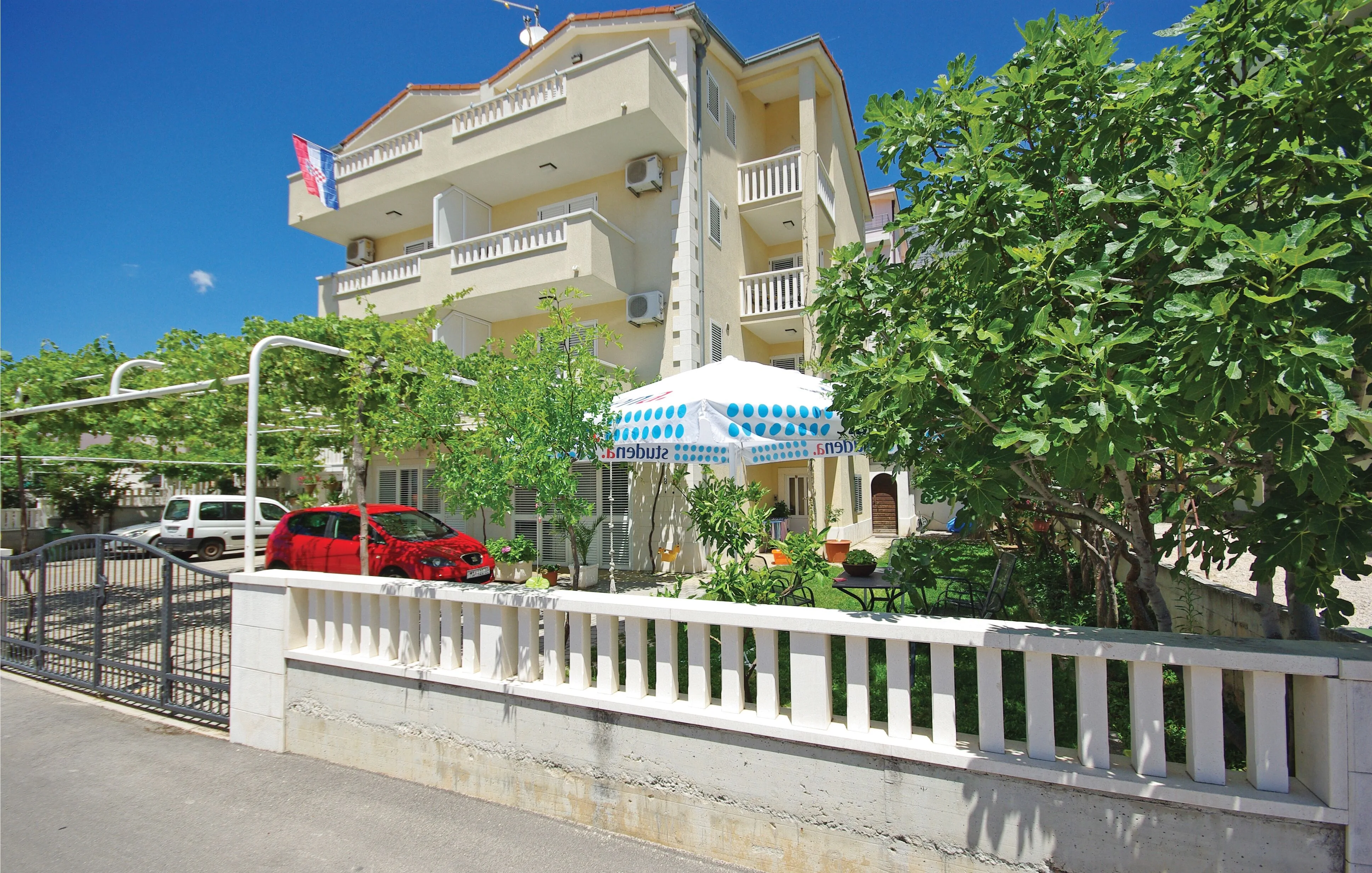 Apartments With Parking Space Makarska - 14667 – Makarska, Croația
