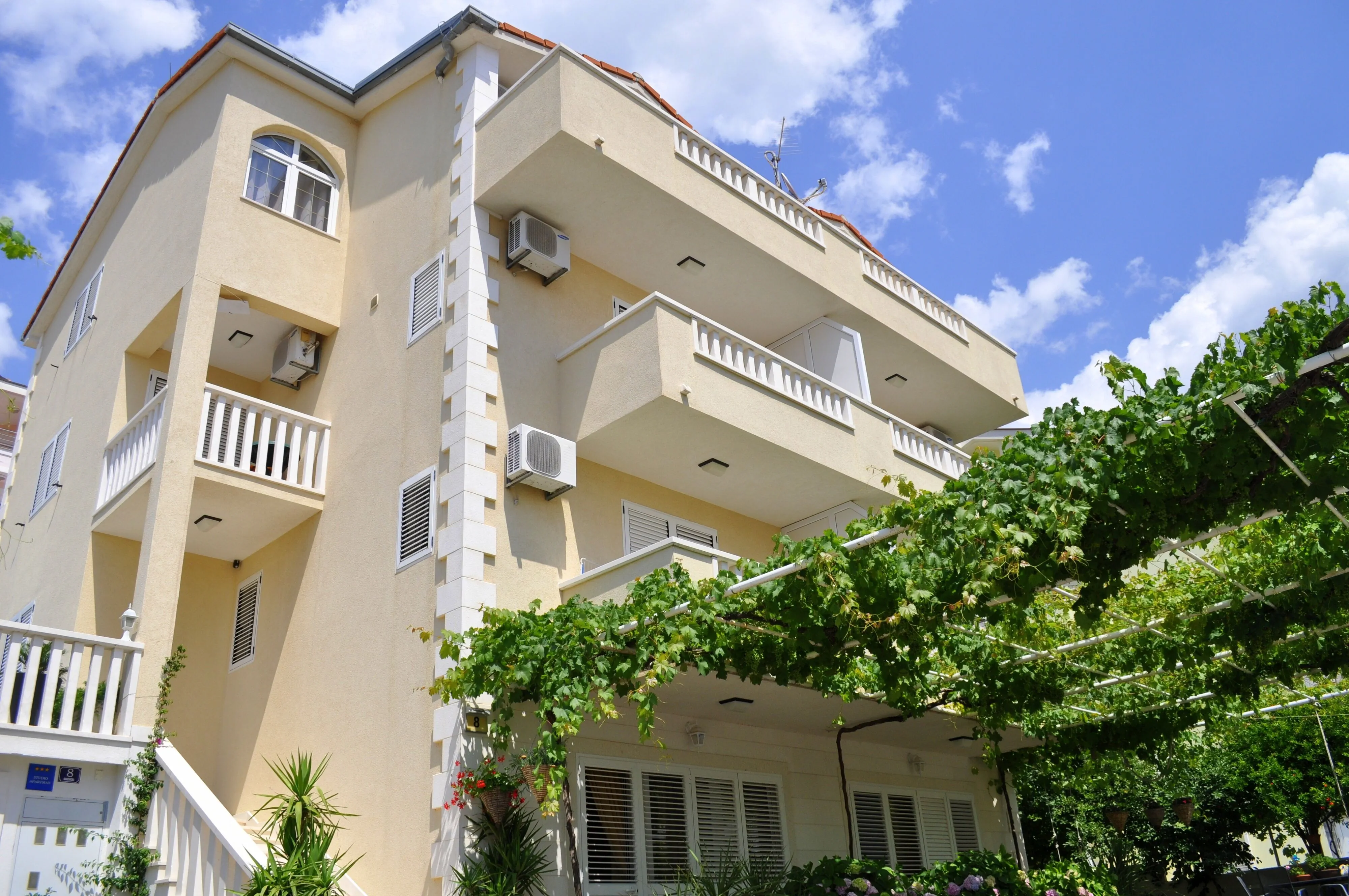 Apartments With Parking Space Makarska - 14667 – Makarska, Croația