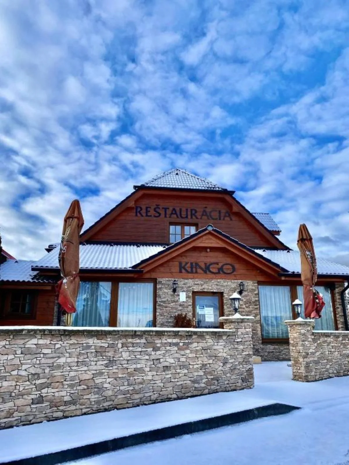 Penzión KINGO Nemšová – Nemšová, Slovacia