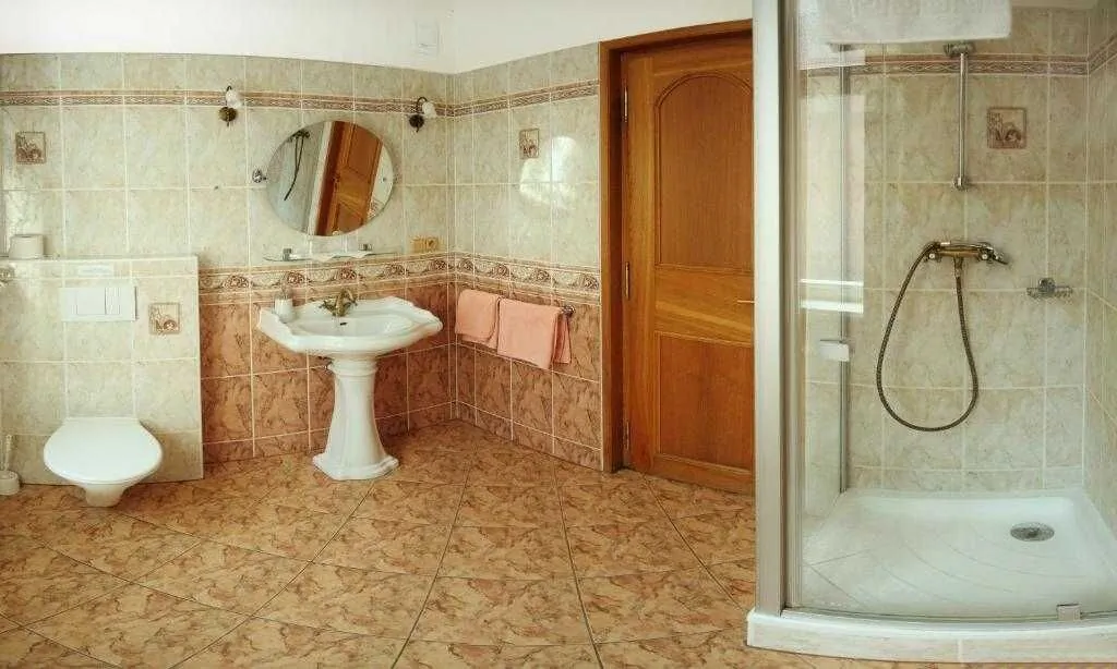 Lázeňský hotel PURKYNĚ Karlovy Vary – Karlovy Vary, Česká republika
