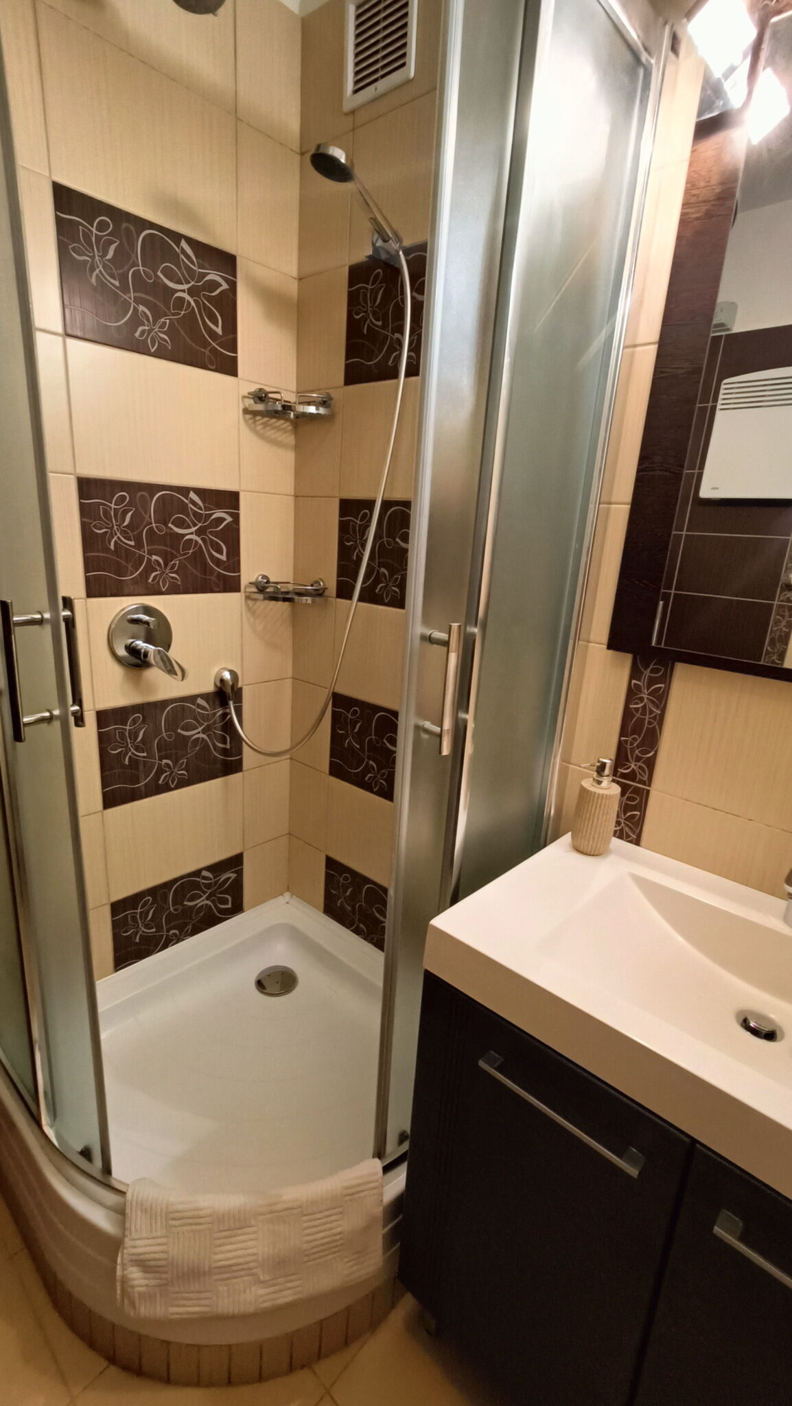 NewIsland Family Apartman Sárvár - foto 8