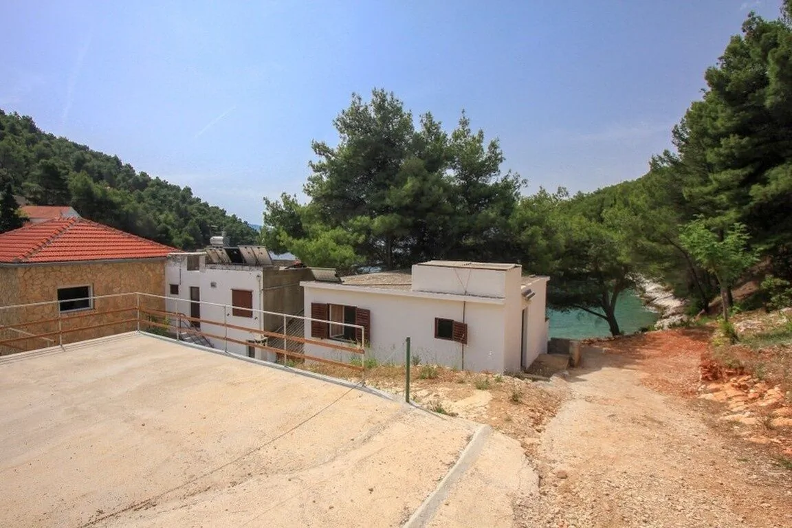 Robinson House Borik Pelinovik – Bogomolje, Croația