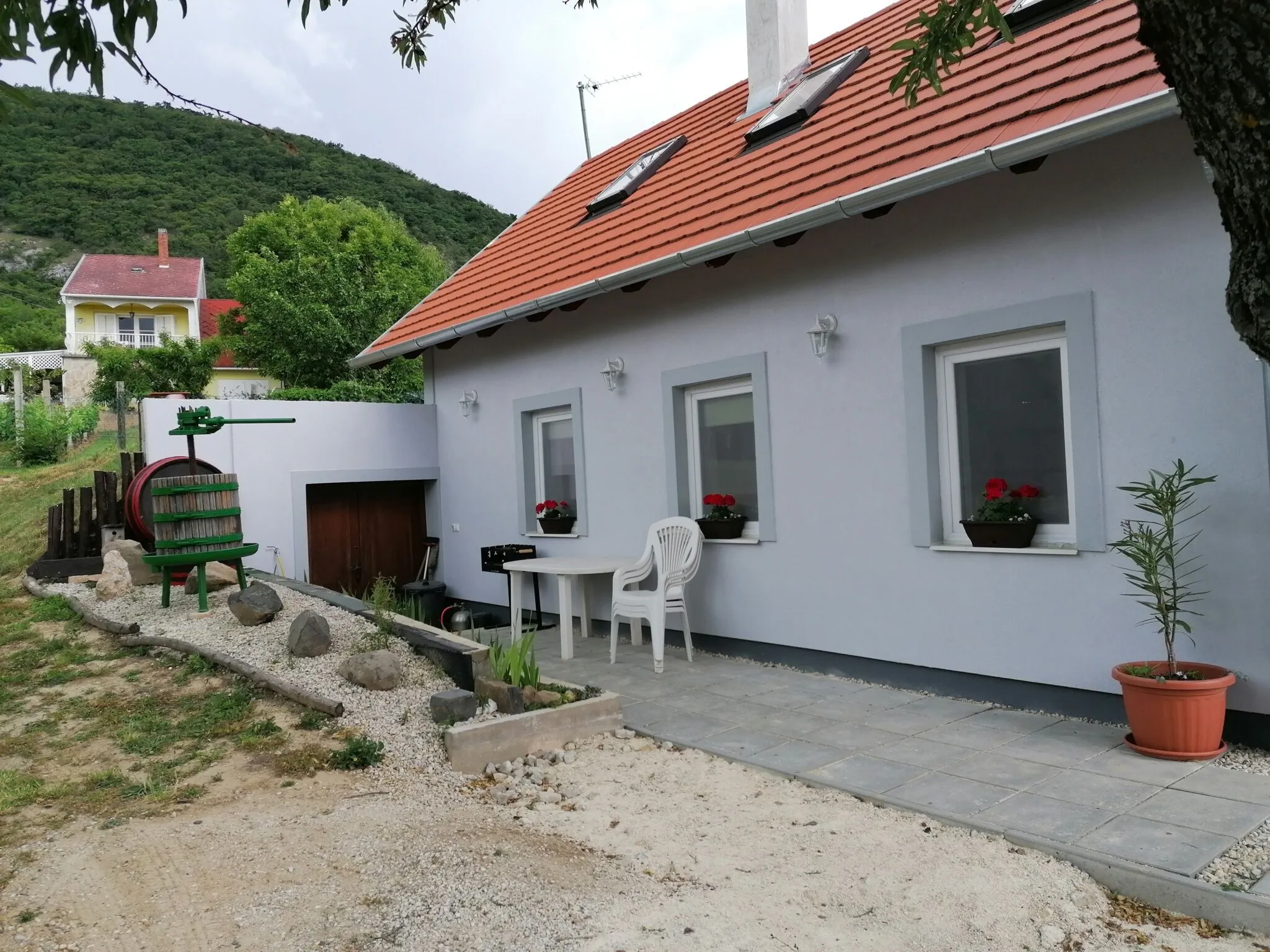 Fehér Vendégház Balatonederics - foto 3