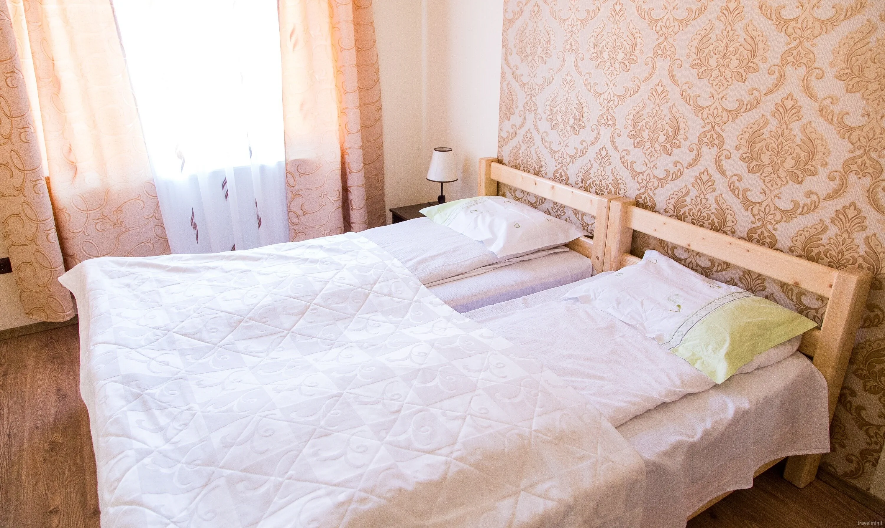 Casa Kanyaró Moldovenești – Moldoveneşti, România