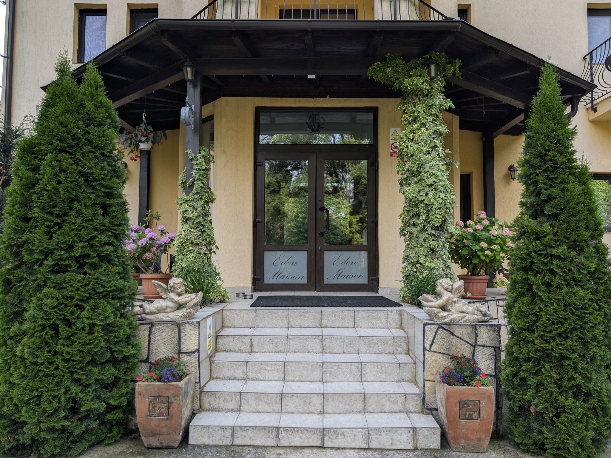 Pensiunea Eden Maison Slănic Moldova – Slănic-Moldova, România