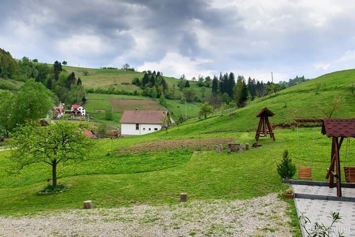 Pensiunea Casa Georgiana și Gabriel Poiana Mărului – Poiana Mărului, România