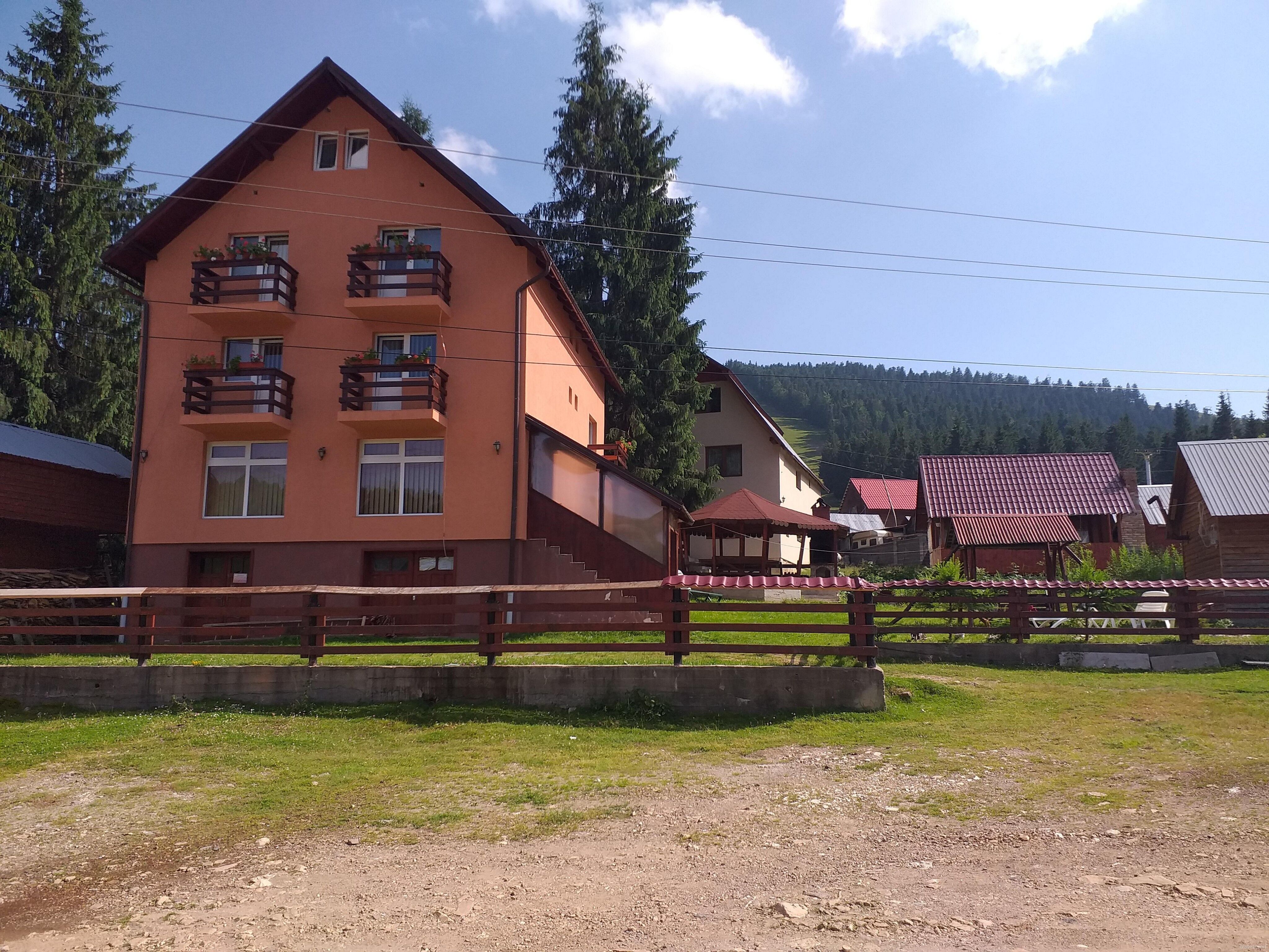 Casa Andreea Maria Vârtop – Vârtop, România