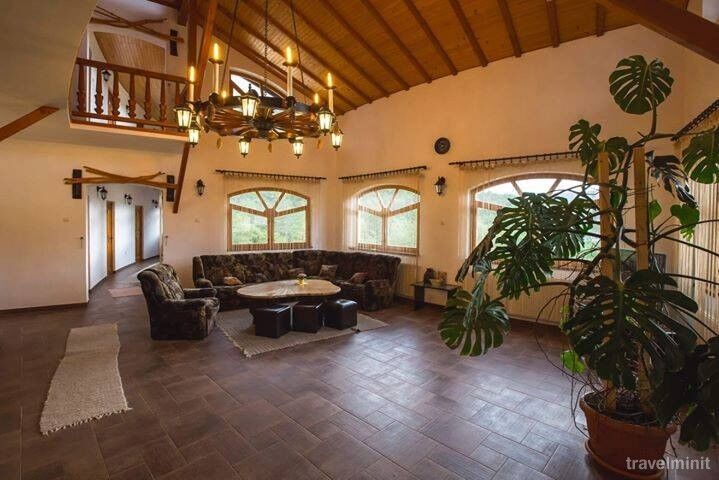 Casă de oaspeți Szencsed Barajul Zetea – Zetea, România