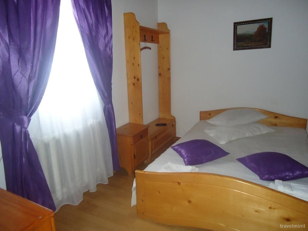 Pensiunea Tihuta Piatra Fântânele – Piatra Fântânele, România