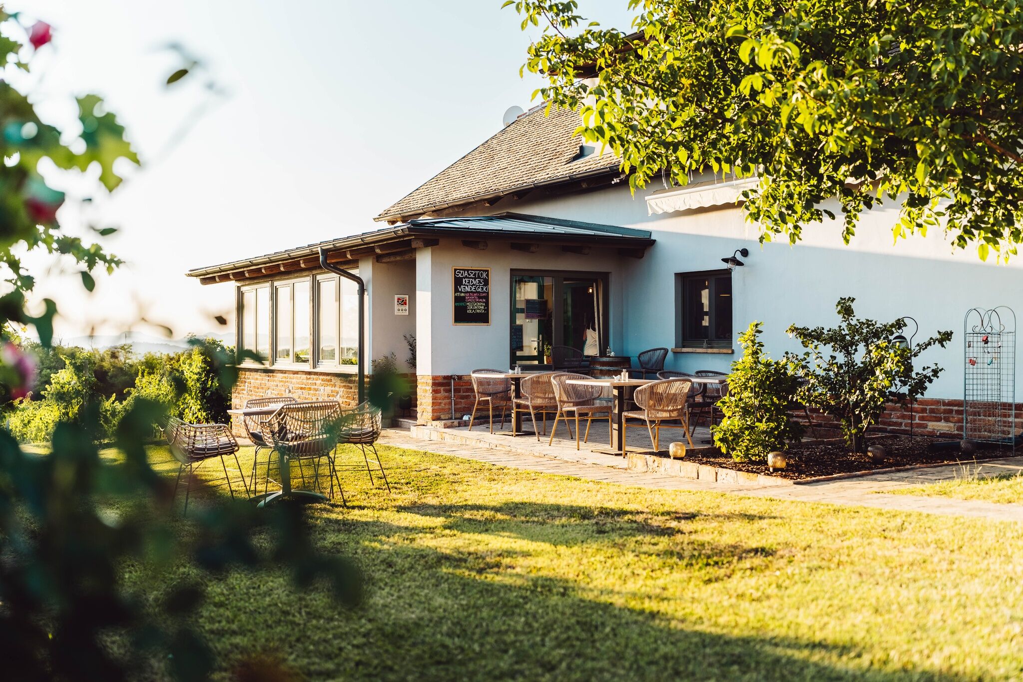 A Zöld Ajtós Ház Balatonlelle – Balatonlelle, Ungaria