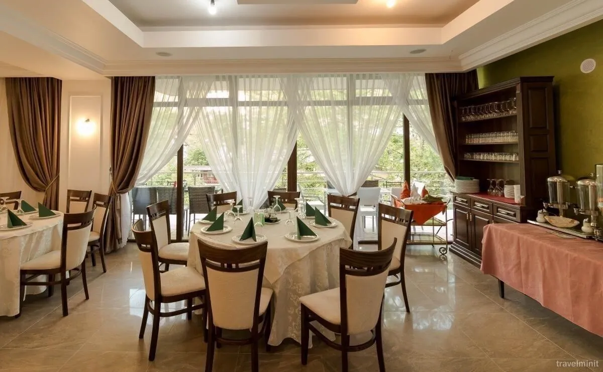 Hotel Holiday Maria Băile Herculane – Băile Herculane, România