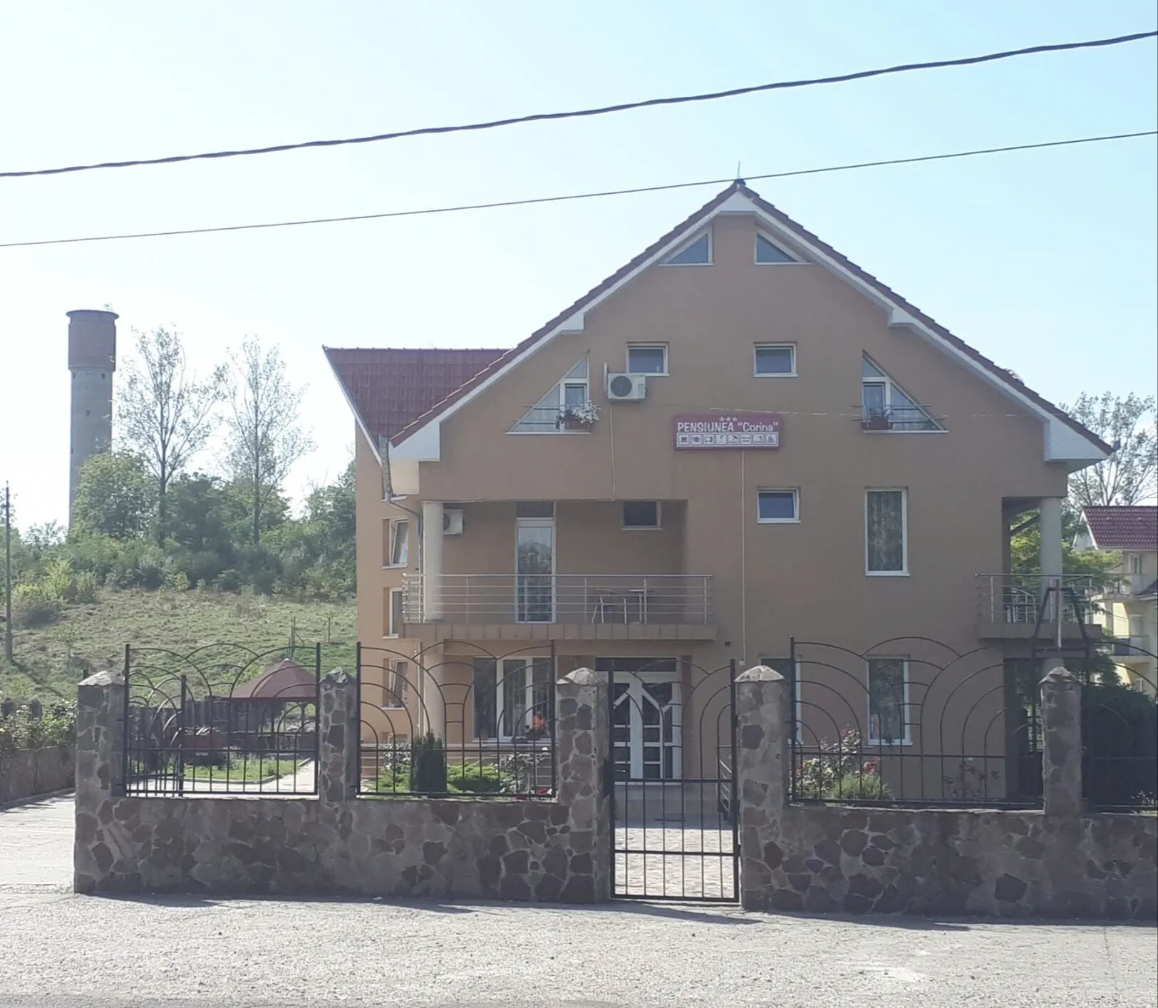 Pensiunea Corina Băile 1 Mai - foto 1