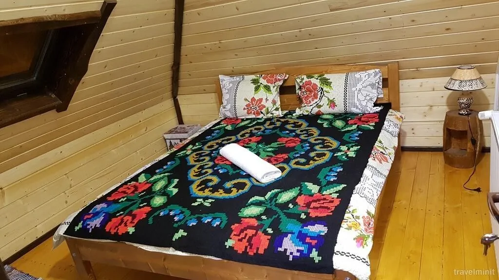Căsuța din Povești - Vatra Dorna-Arini – Dorna-Arini, România