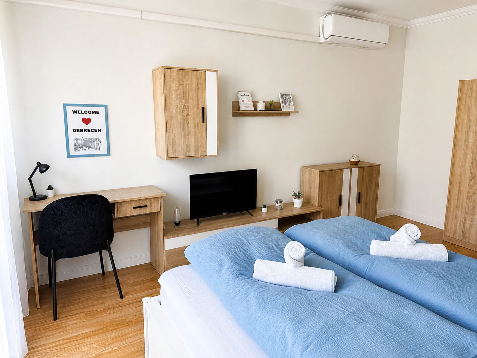 AwesHome City Apartment Debrecen – Debrețin, Ungaria