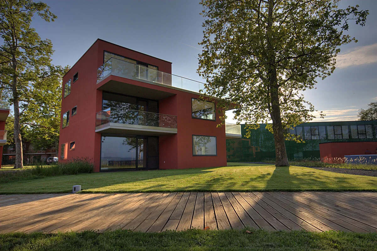 Soleil Apartmanok Balatonlelle – Balatonlelle, Węgry
