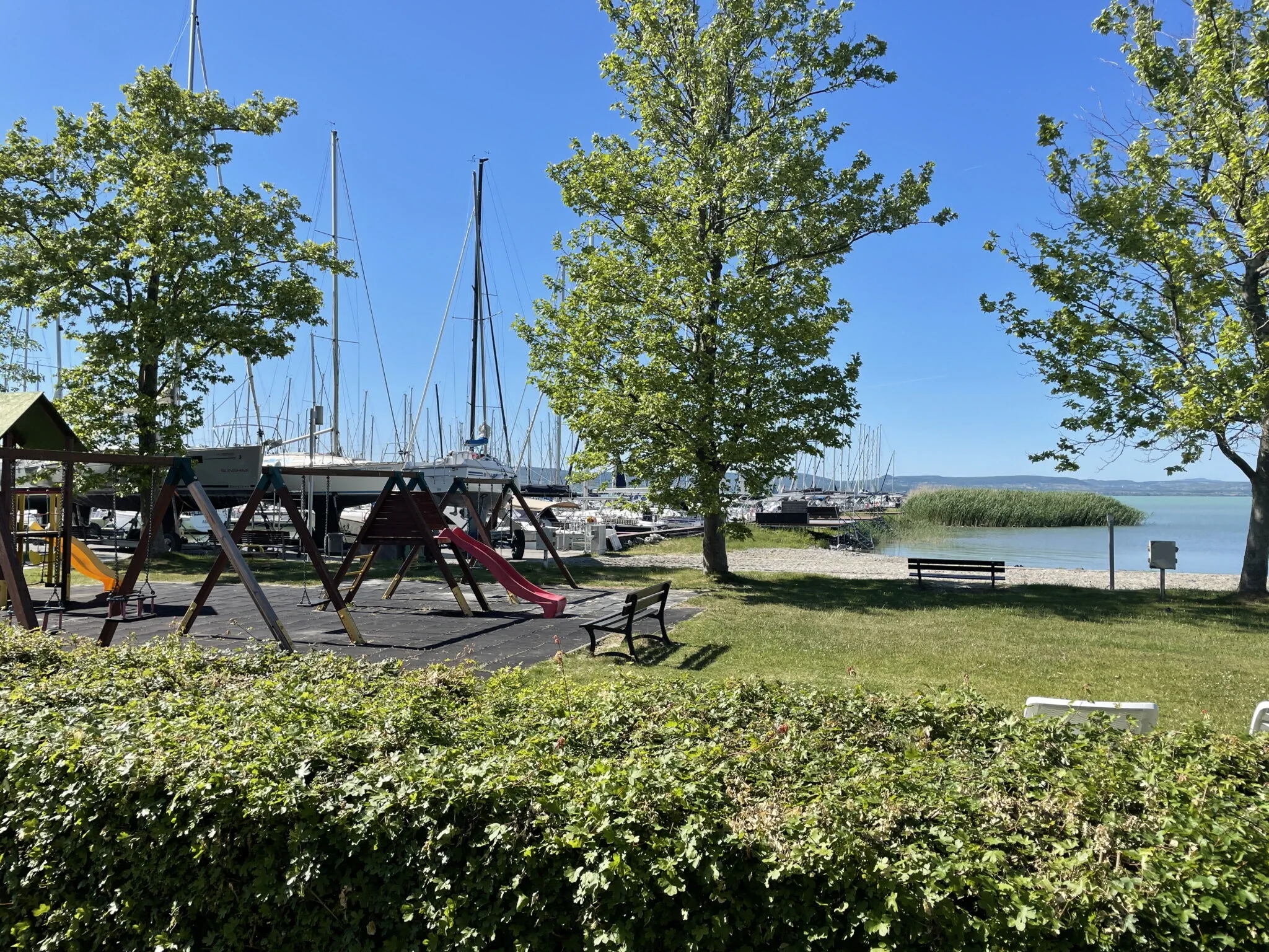 Soleil Apartmanok Balatonlelle – Balatonlelle, Węgry