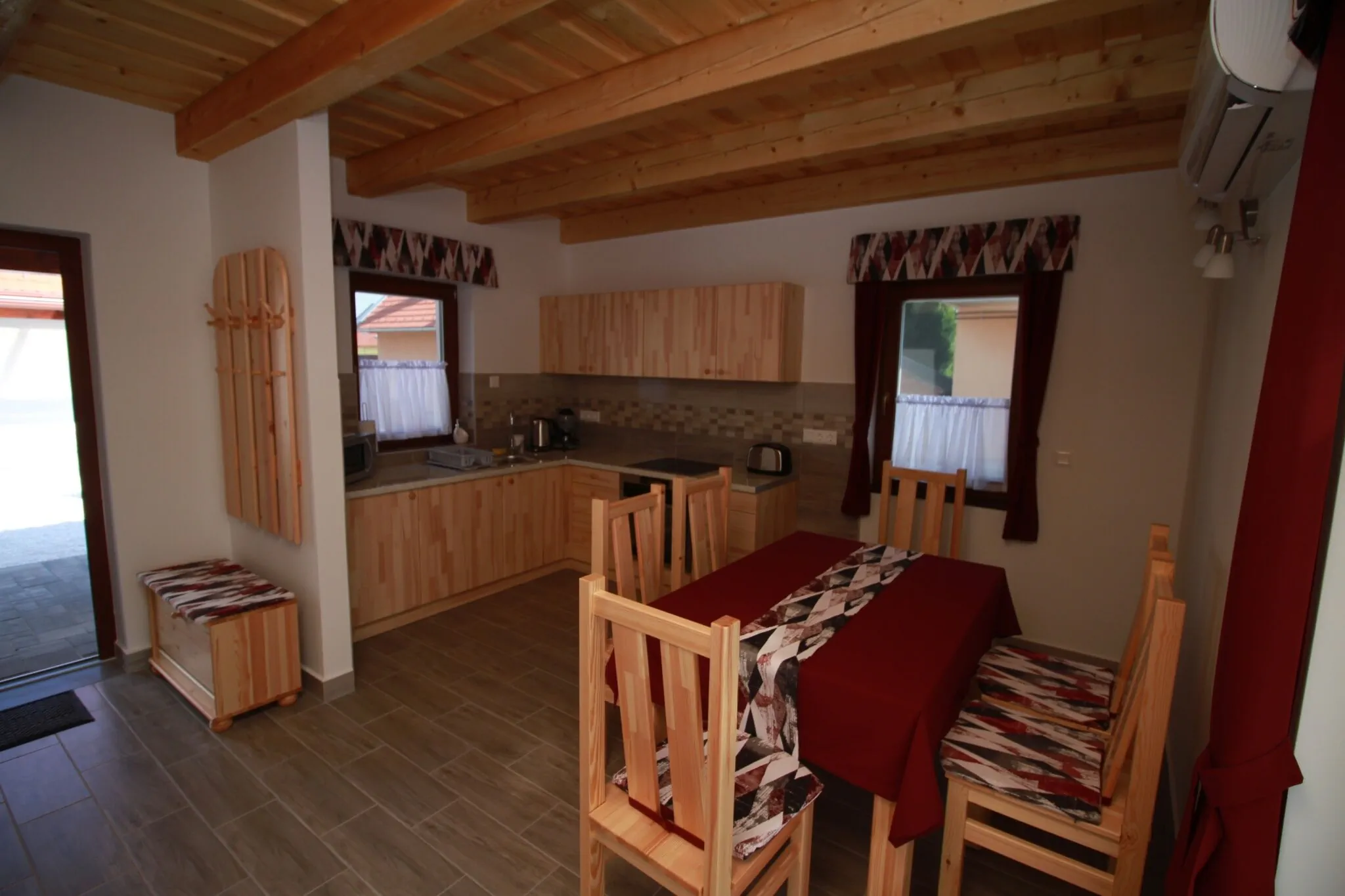 Boni Apartmanok Hegykő – Hegykő, Ungaria