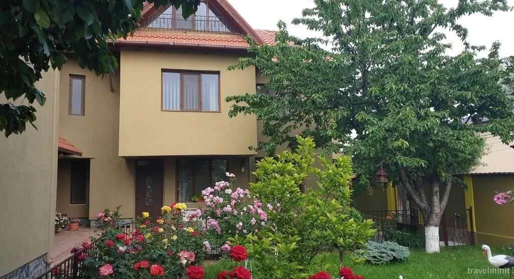 Vila Mugur 2 Mai - foto 1