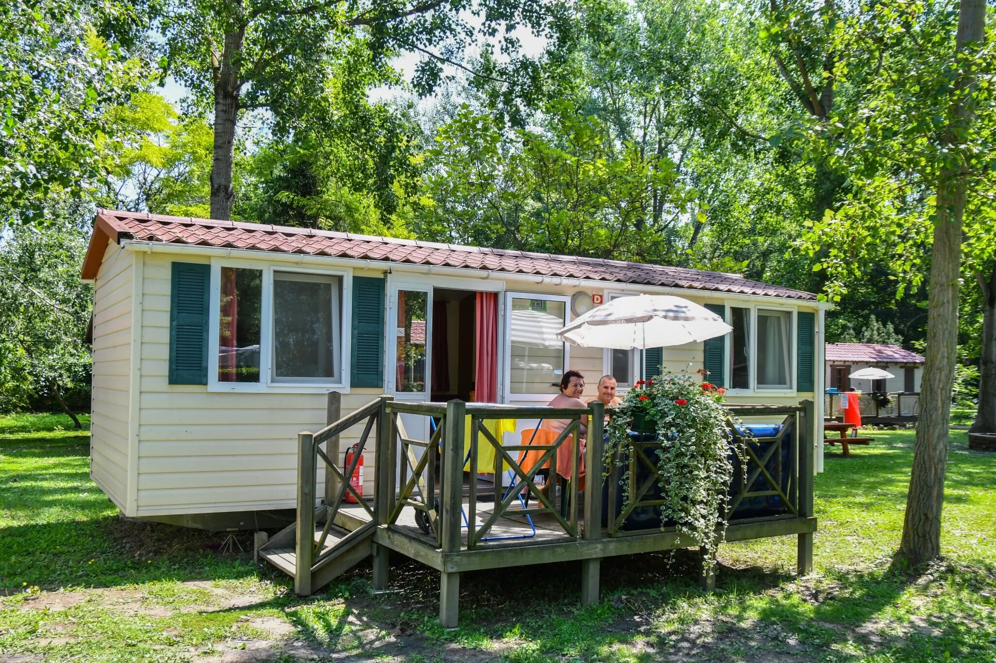 Balatontourist Berény Naturista Kemping Balatonberény – Balatonberény, Ungaria
