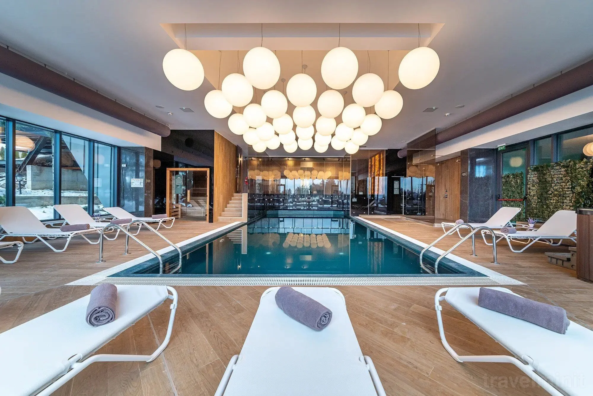 Complex Hotelier Cota O Mie Moroeni – Moroeni, România