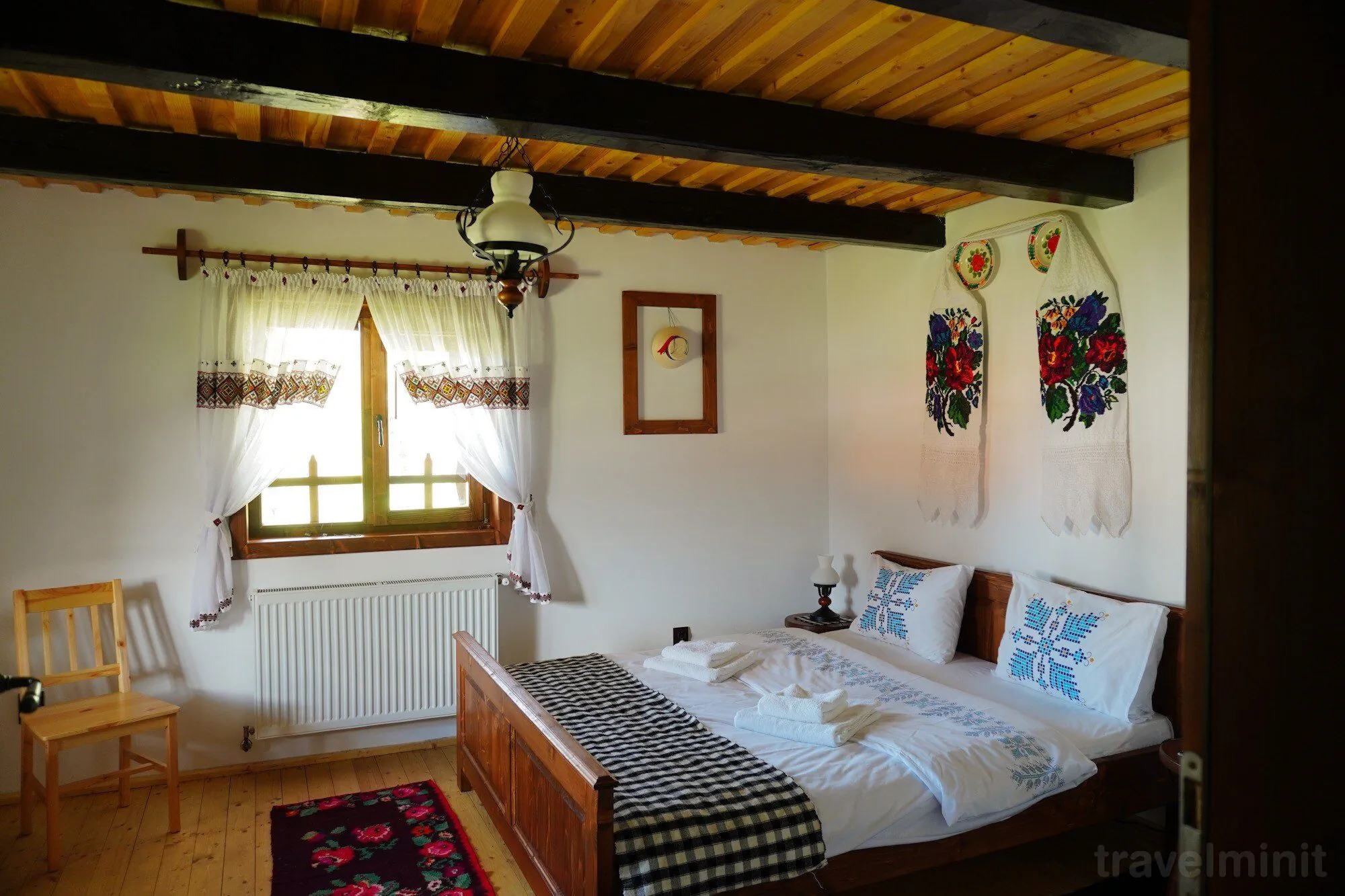 Casa din Susani Călinești – Călineşti, România