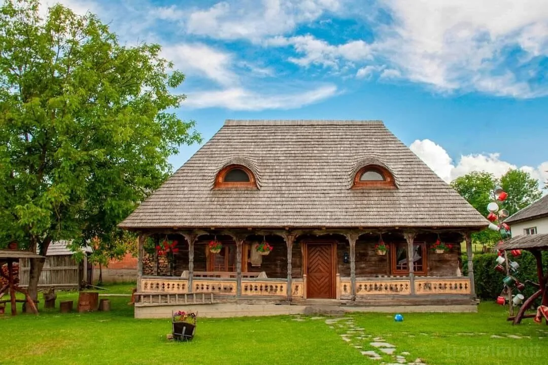 Casa din Susani Călinești – Călineşti, România