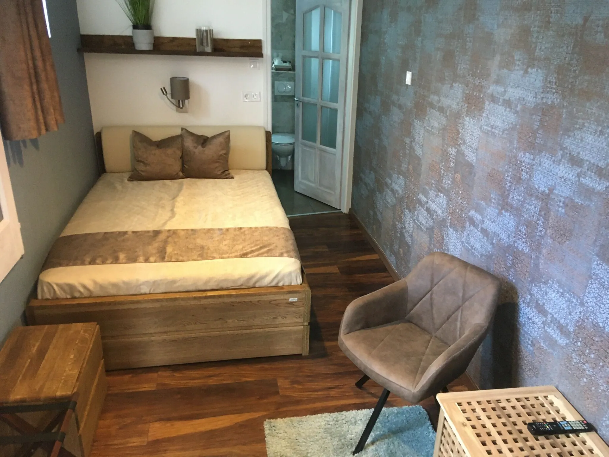 Terrace Belvárosi Jacuzzis Apartman Veszprém – Veszprém, Węgry