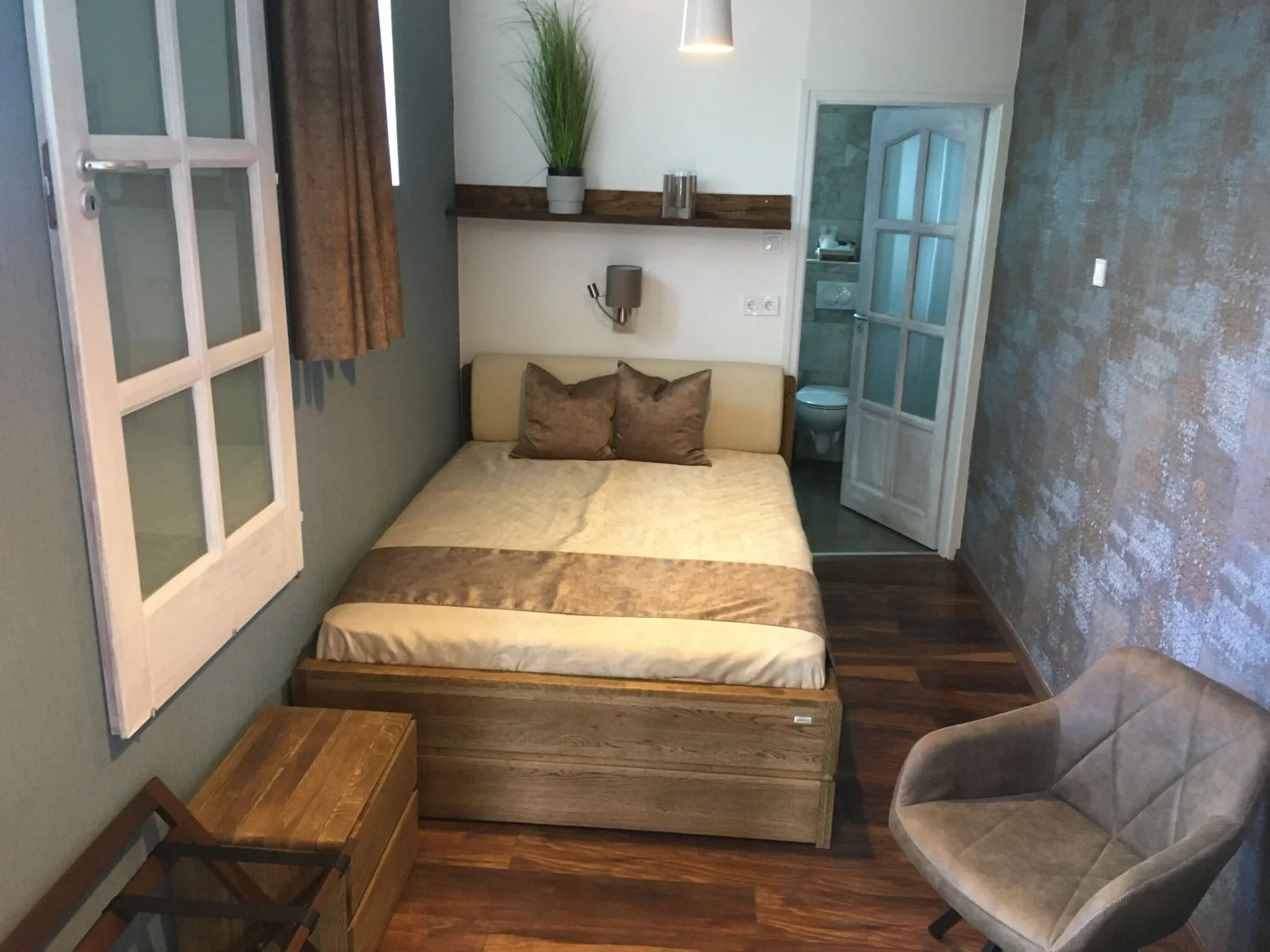 Terrace Belvárosi Jacuzzis Apartman Veszprém – Veszprém, Węgry