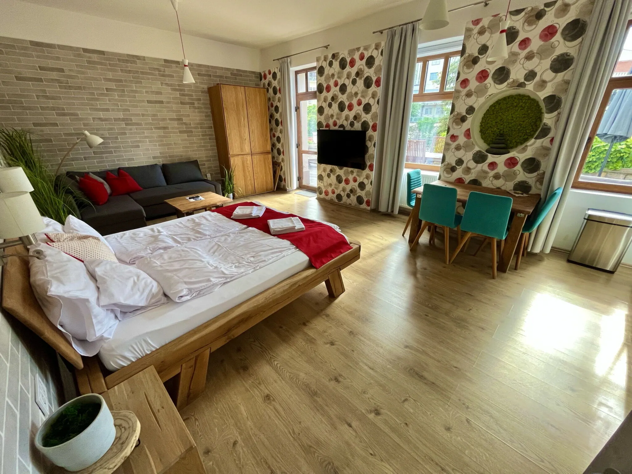 Terrace Belvárosi Jacuzzis Apartman Veszprém – Veszprém, Węgry