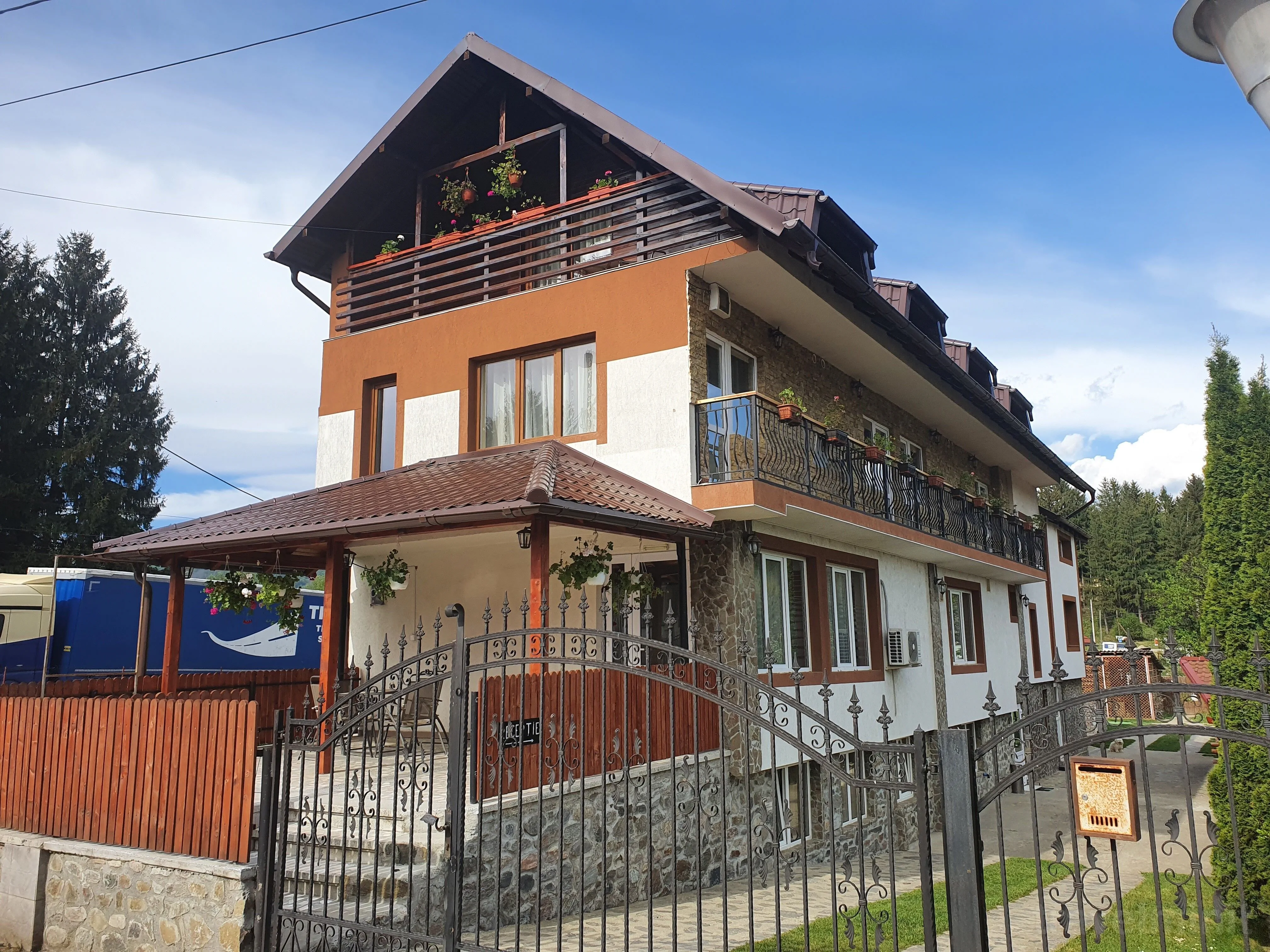 Pensiunea Dandu Corbeni – Corbeni, România