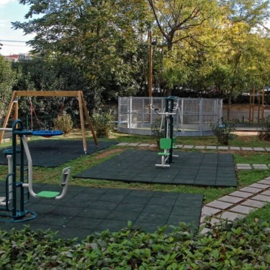 Apartman Happy Jackdaw Split – Split, Croația