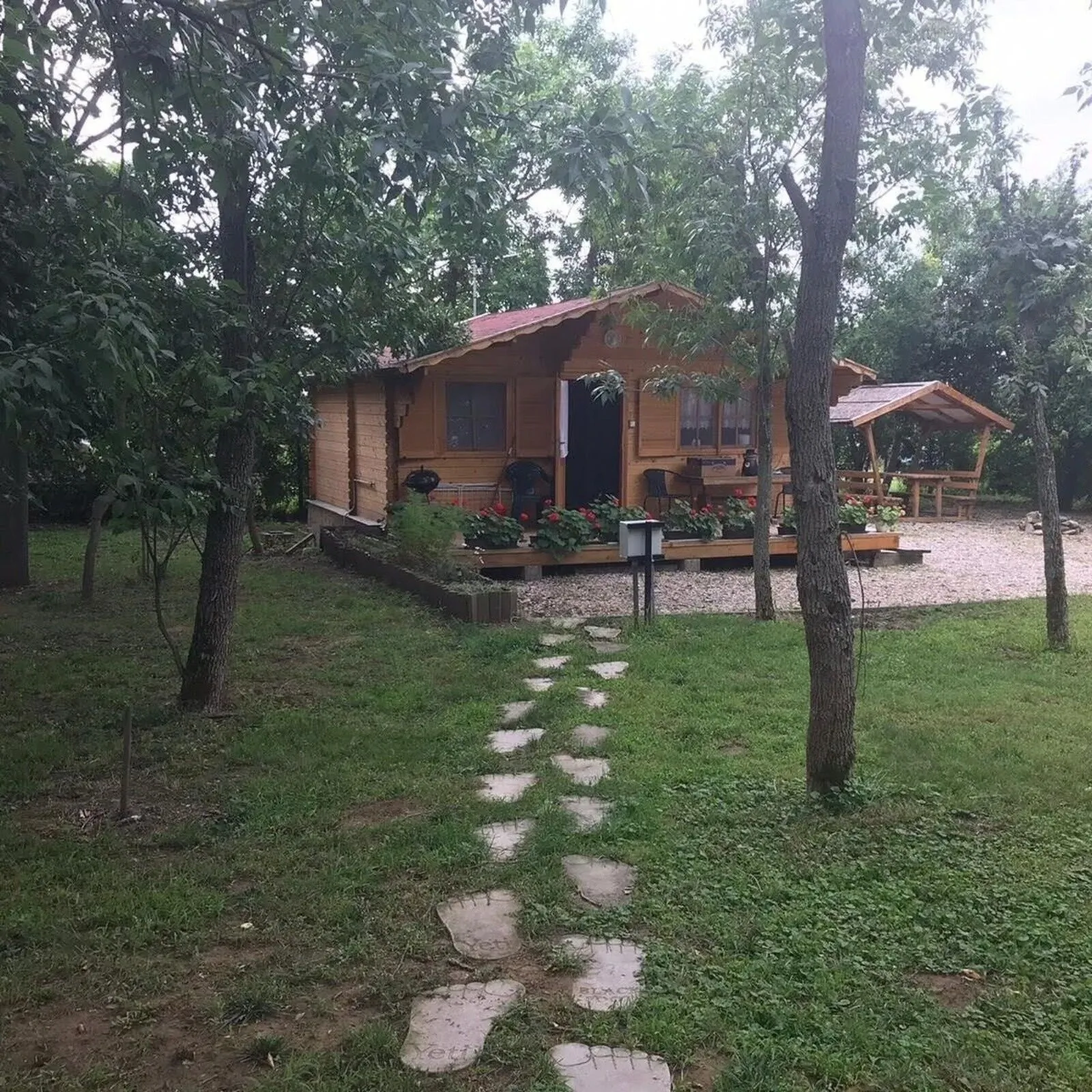 Piros Bicikli Vendégház Tiszafüred – Tiszafüred, Ungaria