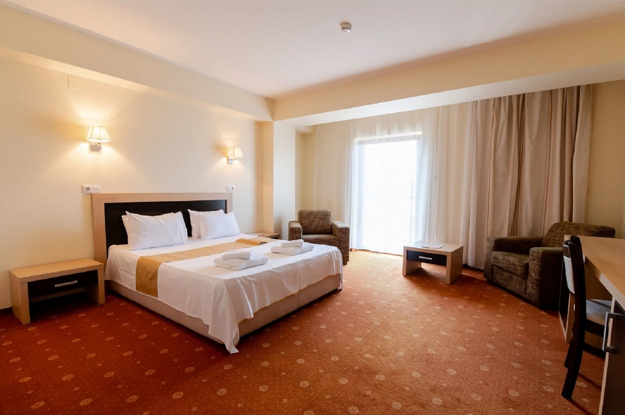 Hotel Oxford Inn & Suites Timișoara - foto 3