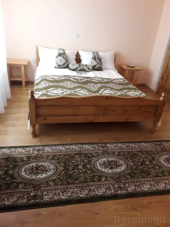 Casa cu Mușcate Câmpeni – Câmpeni, România