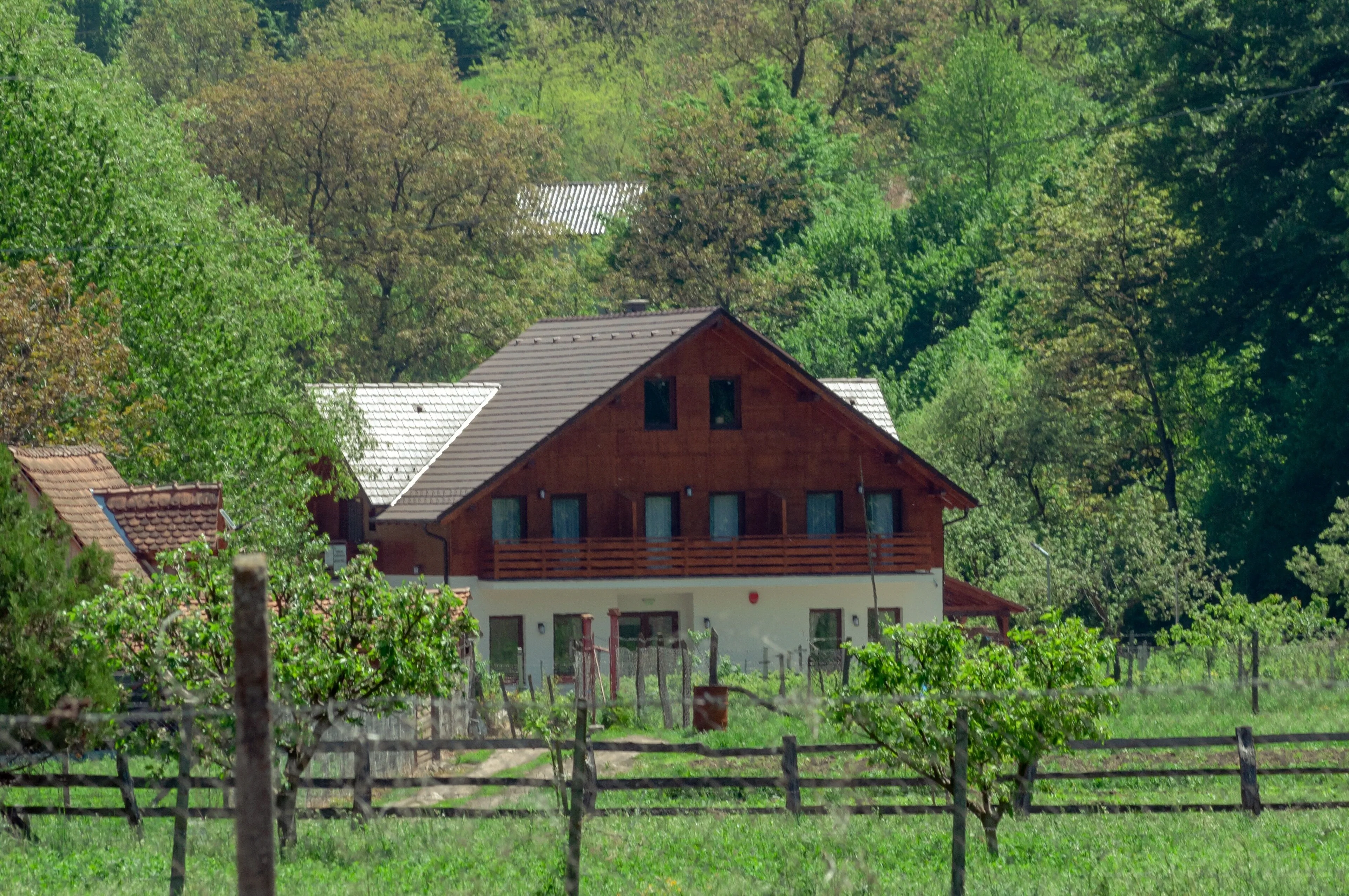 Pensiunea Livada Amely Galeș – Galeș, România
