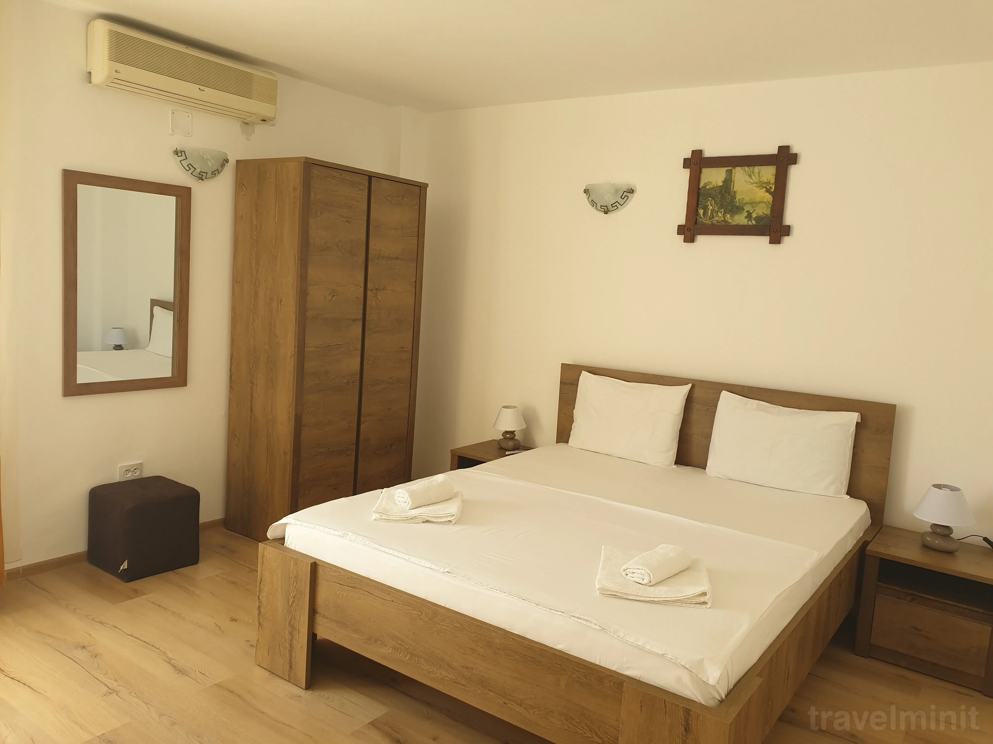 Casa Ana Serena Eșelnița – Eşelniţa, Rumunia