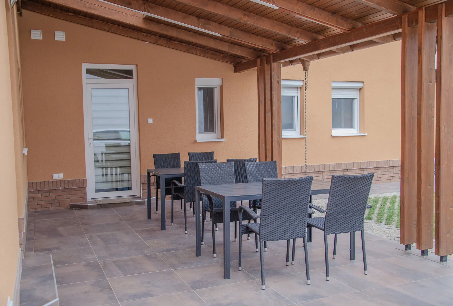 Oros House Apartmanház Orosháza – Orosháza, Ungaria