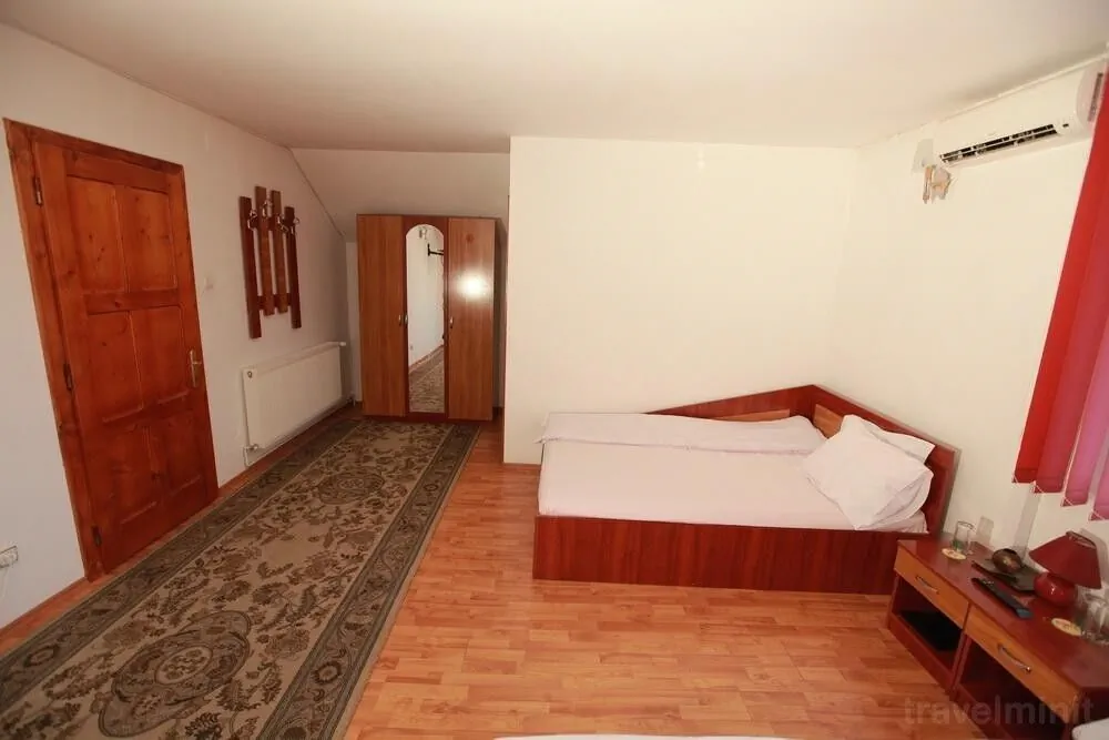 Hostel Cora Hațeg – Haţeg, România
