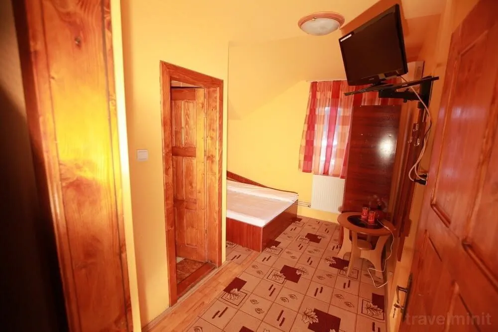 Hostel Cora Hațeg – Haţeg, România