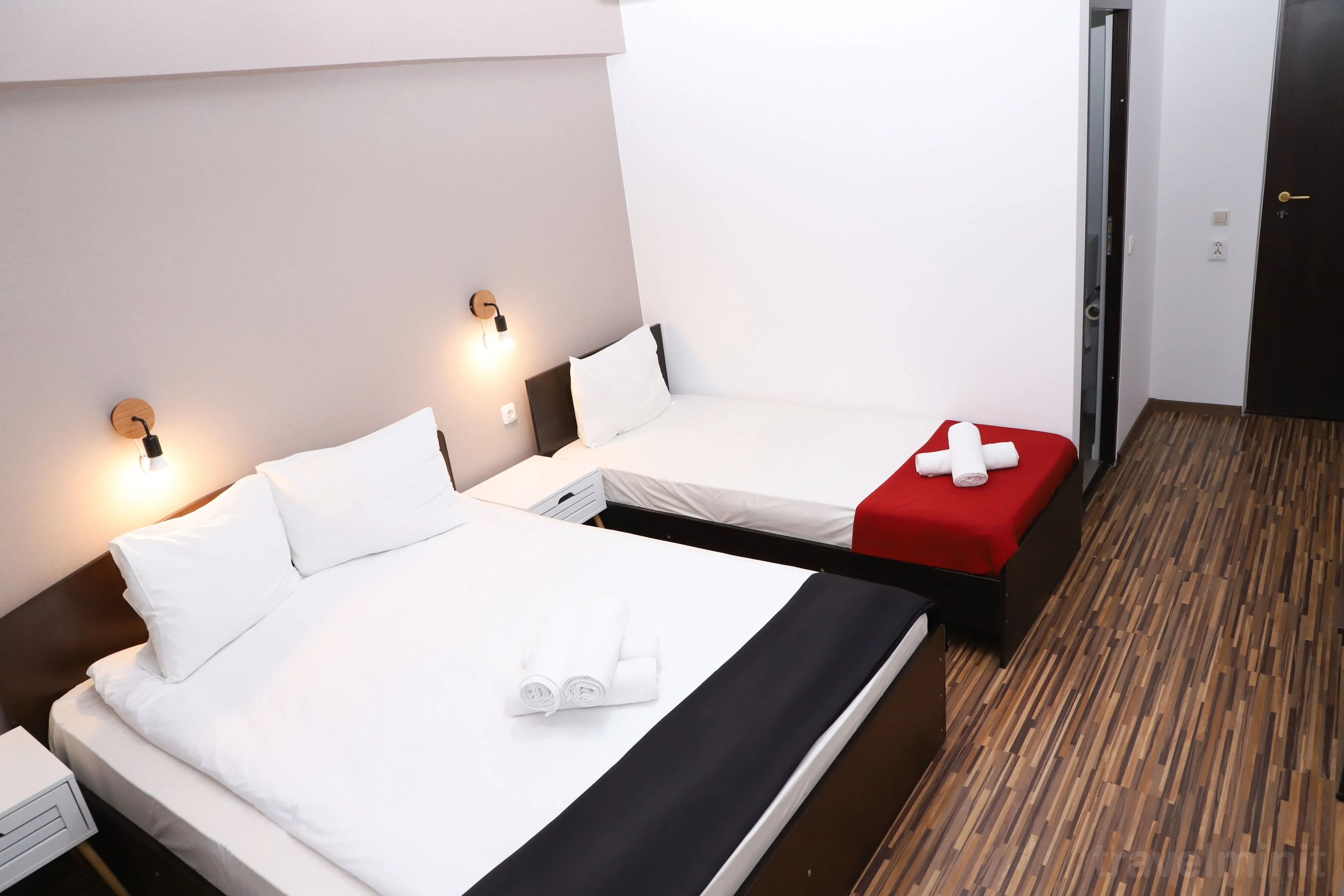 Motel White House Galați - foto 1
