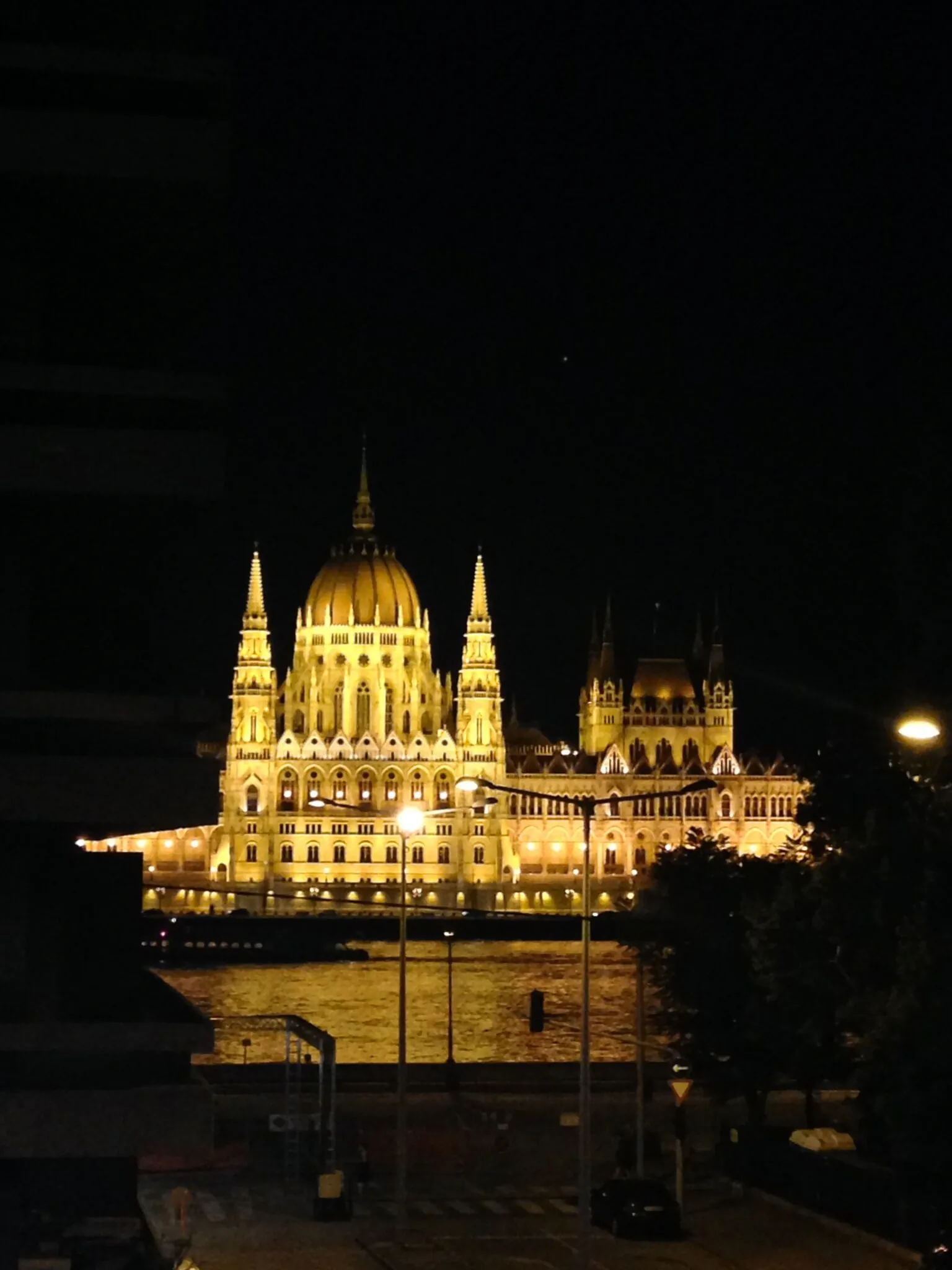 Bauhaus Studio with Parliament View Apartman Budapest – Budapesta, Ungaria