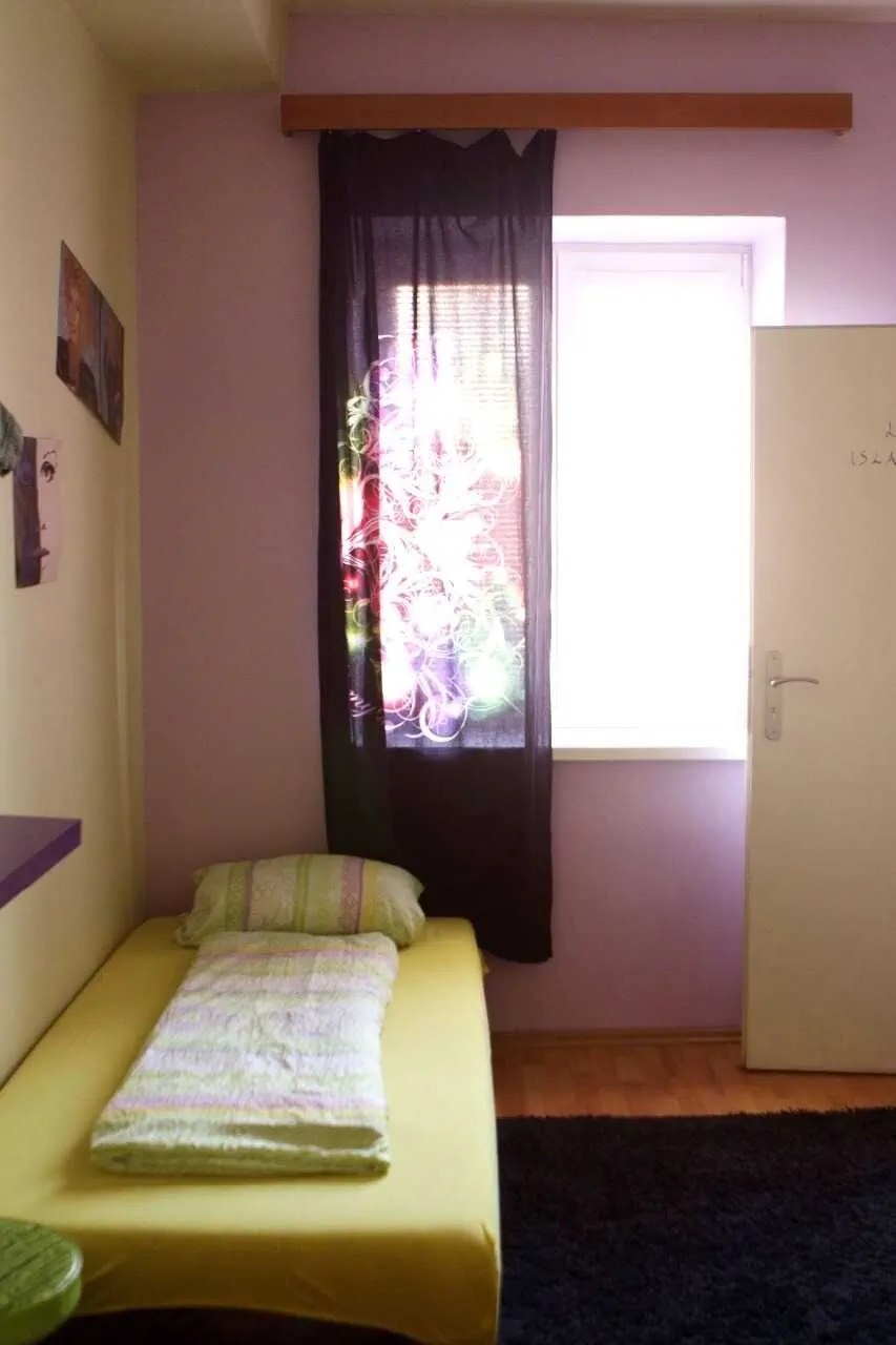 Ruta 80 Hostel Brno – Brno, Republica Cehă