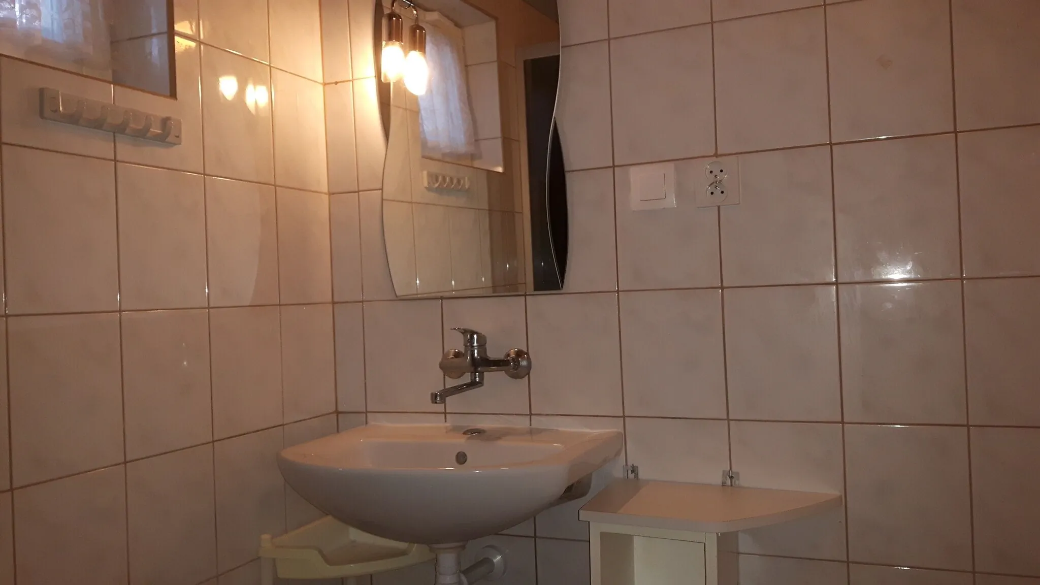 Samodzielny dom z ogrodzoną działką nad jeziorem Głuszyńskim - foto 6
