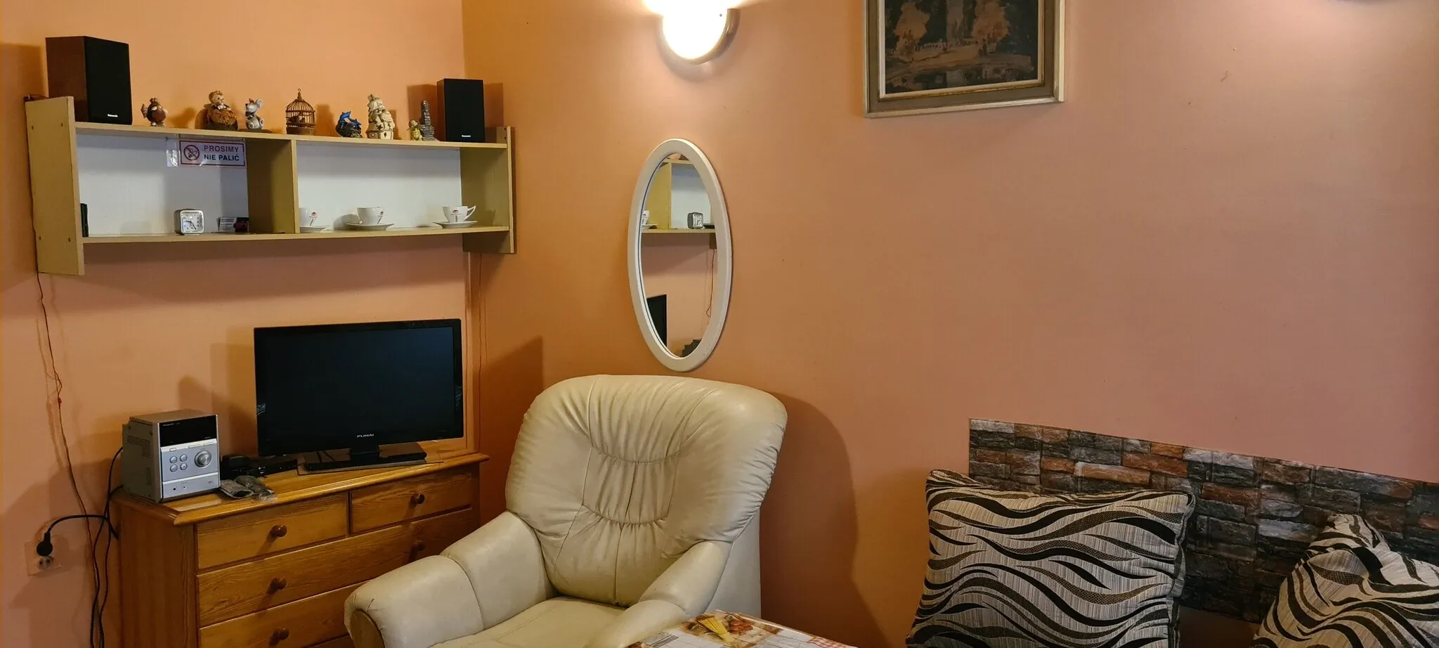 Samodzielny dom z ogrodzoną działką nad jeziorem Głuszyńskim - foto 10